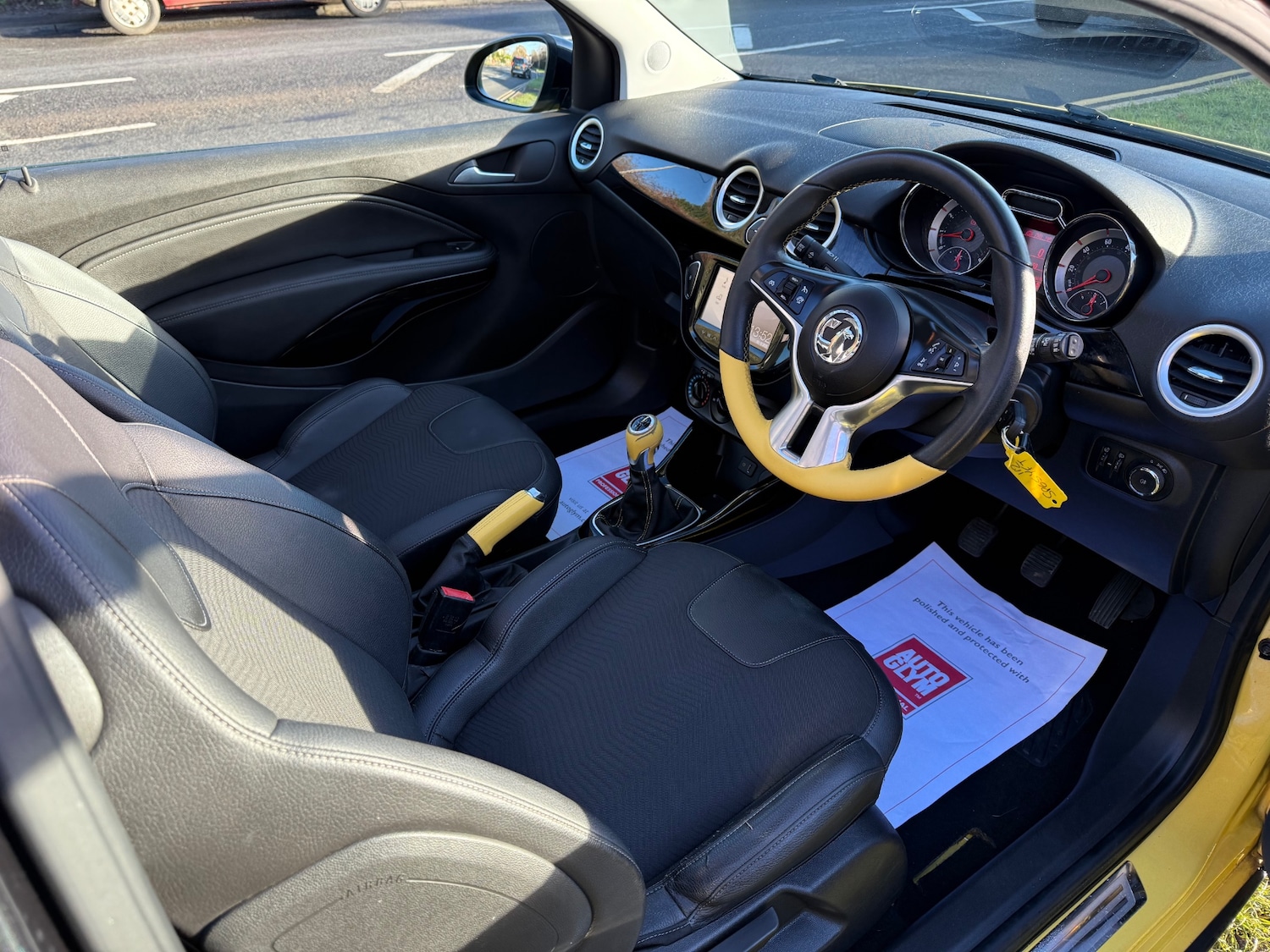 Used Vauxhall ADAM 2015 for sale - 76757374: Photo 10