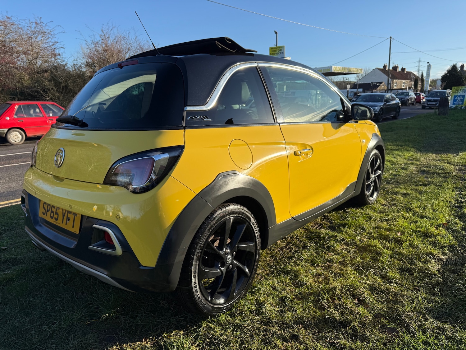 Used Vauxhall ADAM 2015 for sale - 76757374: Photo 3