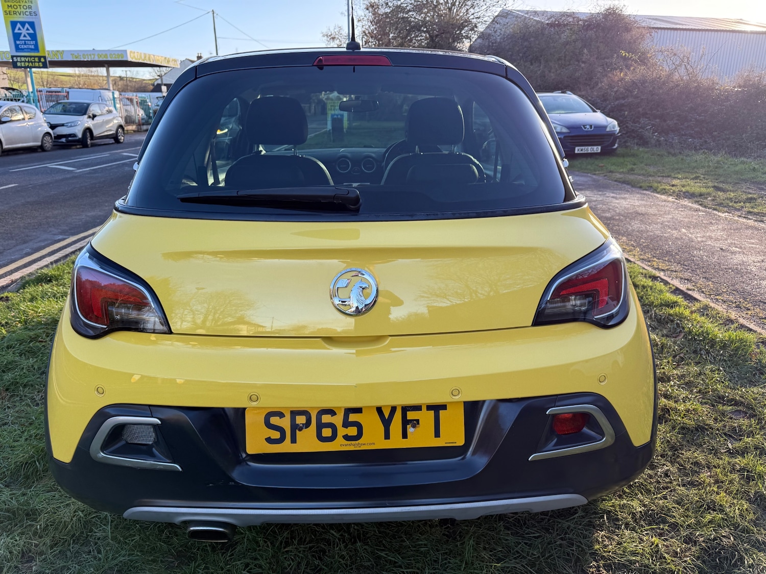 Used Vauxhall ADAM 2015 for sale - 76757374: Photo 9