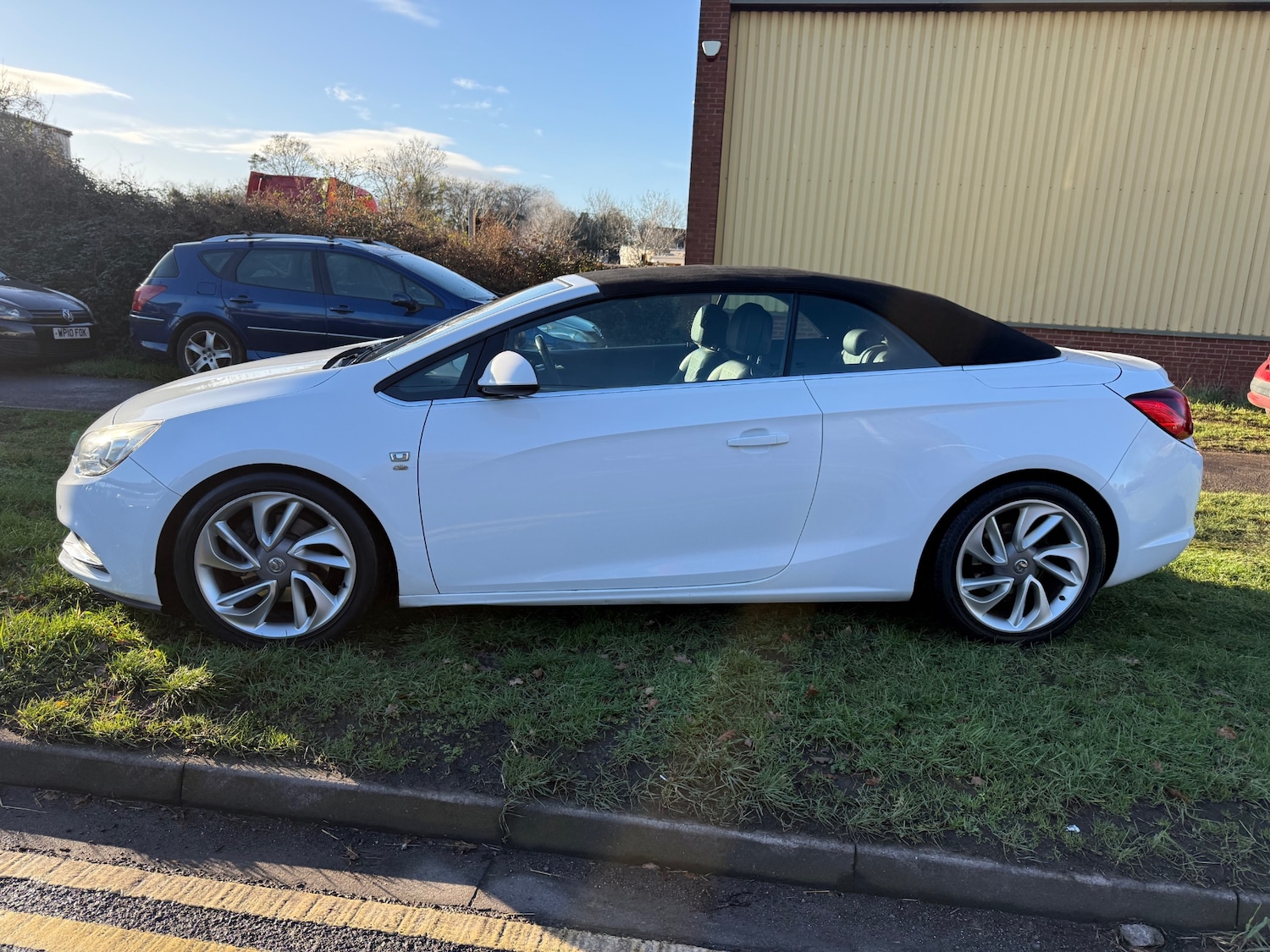 Used Vauxhall Cascada 2014 for sale - 76757386: Photo 8