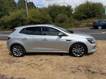 Used Renault Megane 2017 for sale - 79360577: Photo