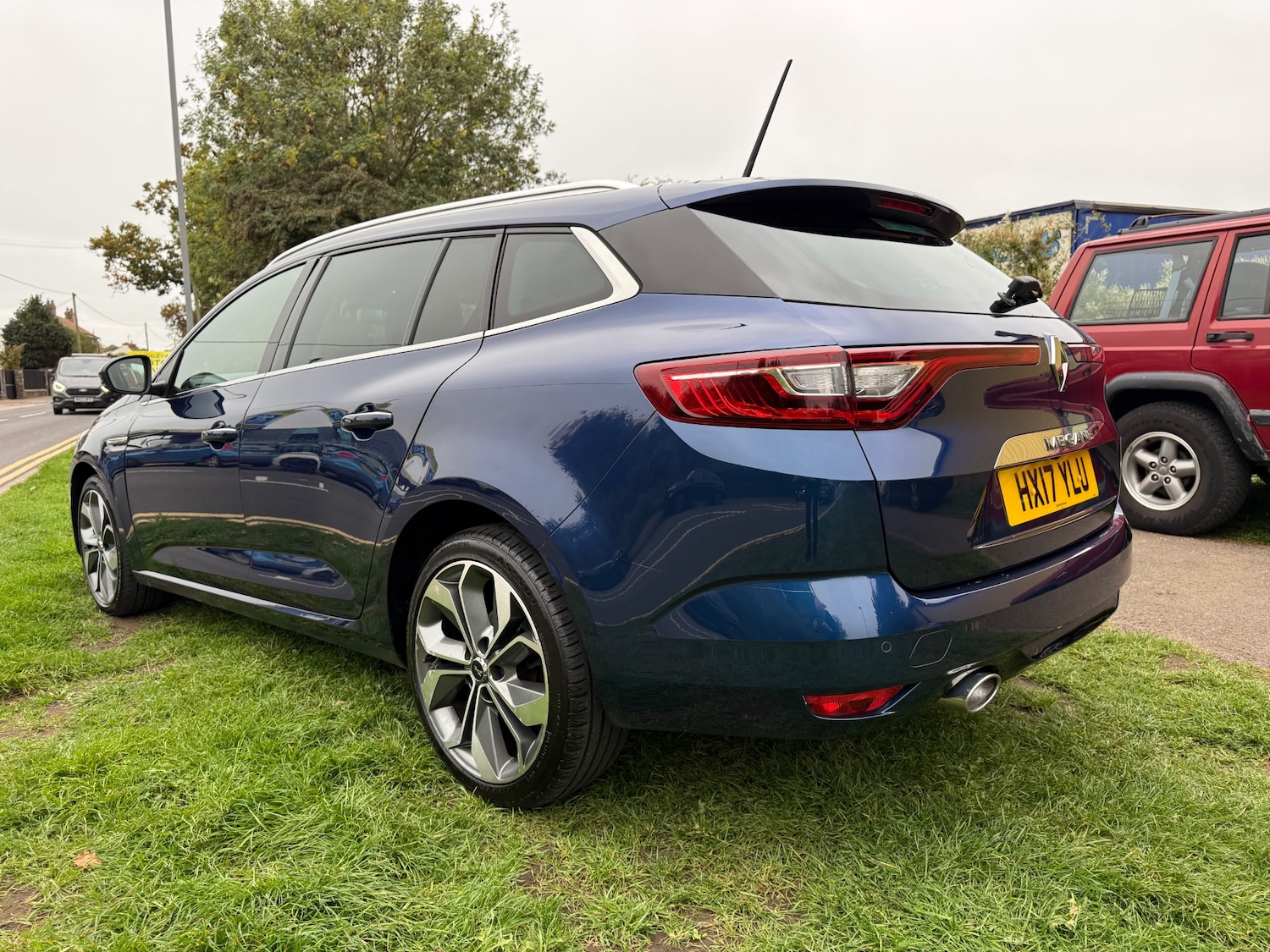 Used Renault Megane 2017 for sale - 76236441: Photo 6