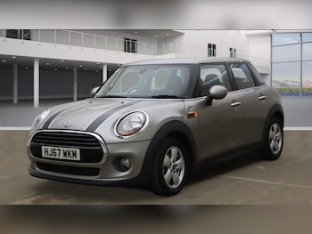 Used MINI Hatch 2017 for sale - 76235235: Photo 2