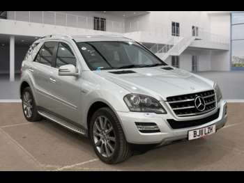 2011 (11) - ML350 CDI BlueEFFICIENCY Grand Edition 5dr TipAuto 11 SERVICES