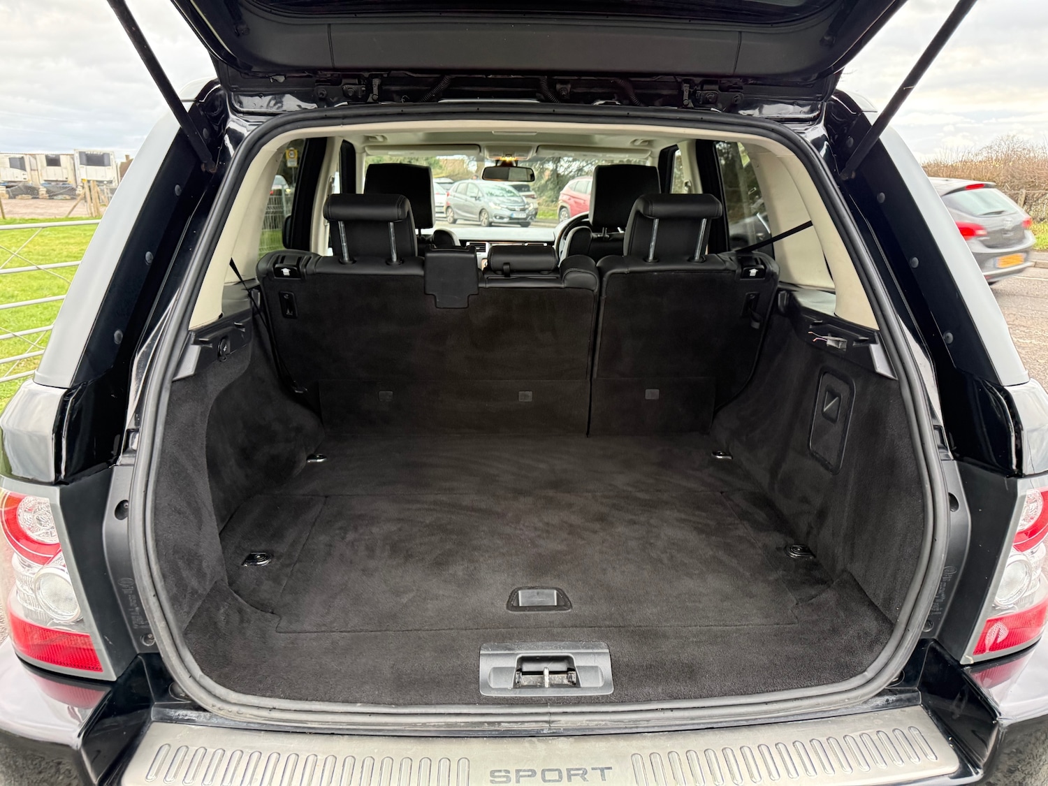 Used Land Rover Range Rover Sport 2011 for sale - 77151571: Photo 15