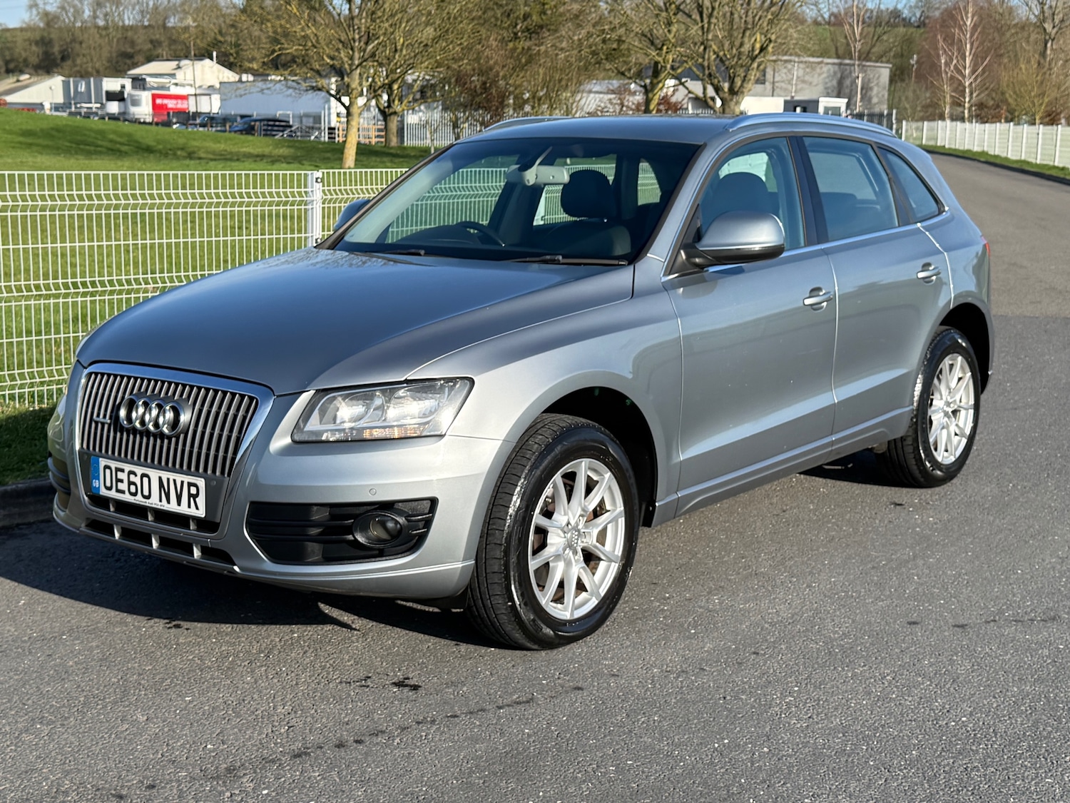 Used Audi Q5 2011 for sale - 77643877: Photo 2