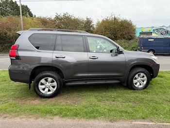 Used Toyota Land Cruiser 2021 for sale - 76079599: Photo