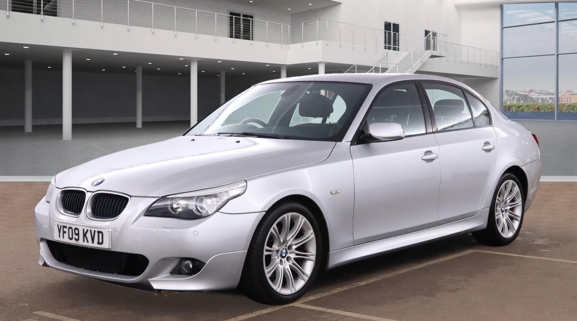 Used BMW 5 Series 2009 for sale - 76821442: Photo 2