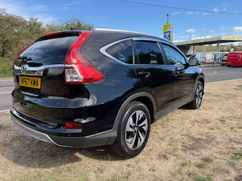 Used Honda CR-V 2018 for sale - 79647357: Photo