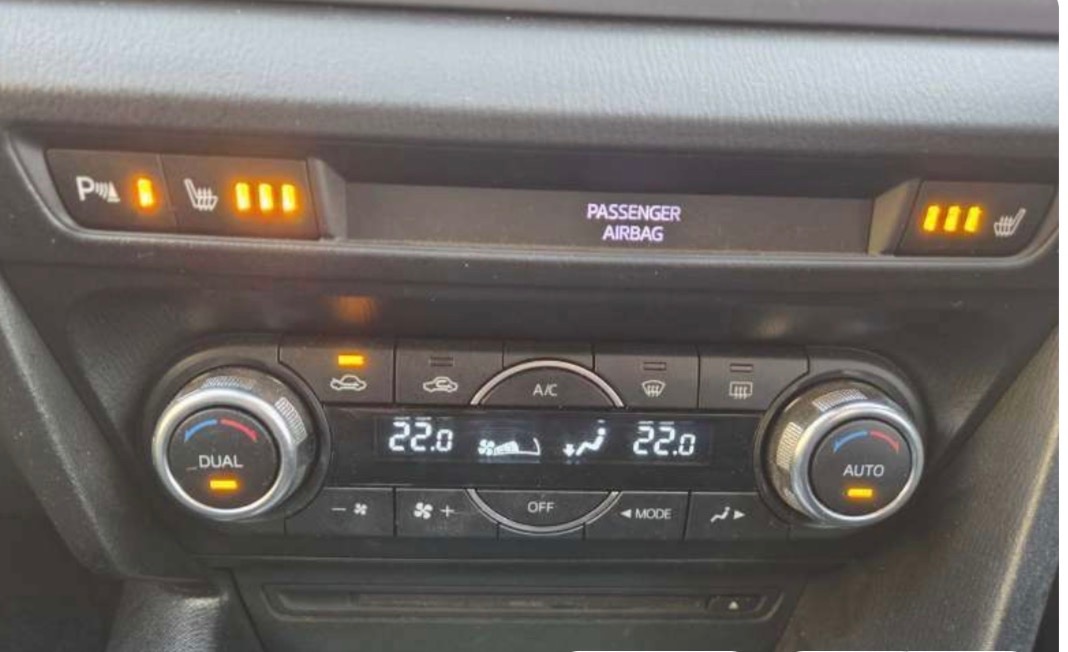 Used Mazda Mazda3 2014 for sale - 77205164: Photo 9