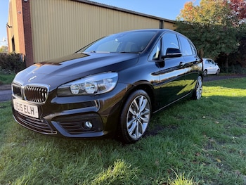 Used BMW 2 Series 2015 for sale - 76387502: Photo