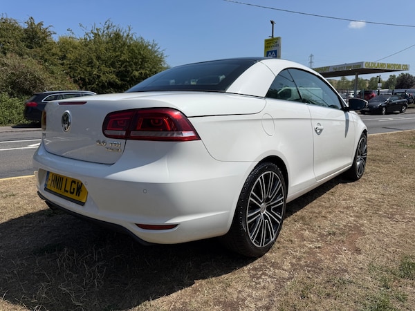 Used Volkswagen EOS 2011 for sale - 75348235: Photo 4