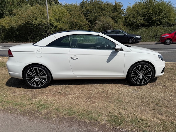 Used Volkswagen EOS 2011 for sale - 75348235: Photo 6