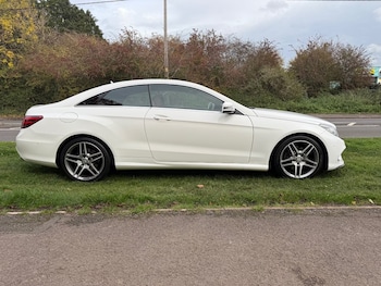 Used Mercedes-Benz E Class 2014 for sale - 76494217: Photo