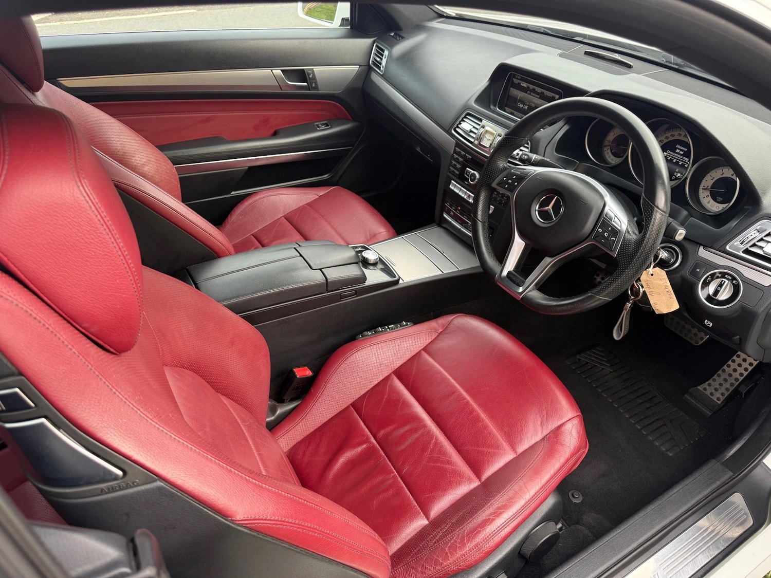 Used Mercedes-Benz E Class 2014 for sale - 76494217: Photo 9