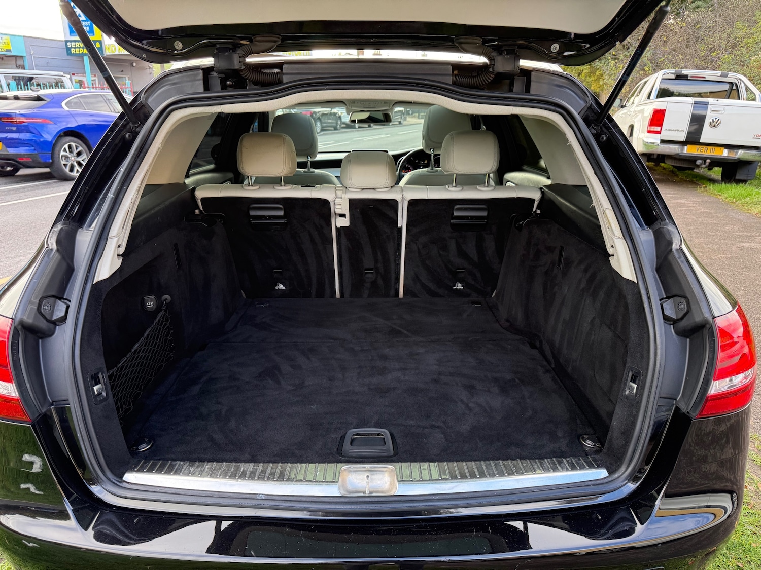 Used Mercedes-Benz C Class 2015 for sale - 76369461: Photo 15