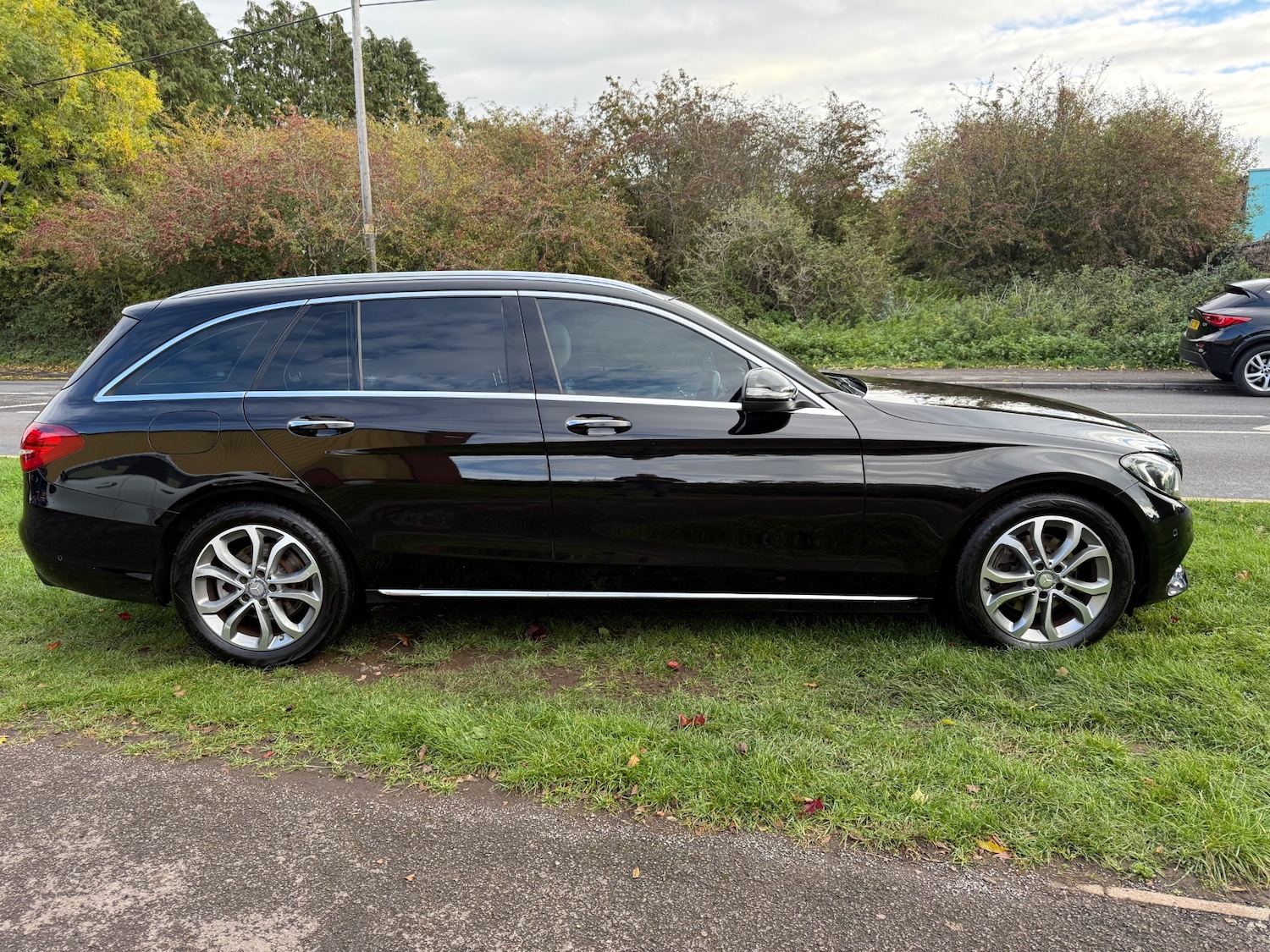 Used Mercedes-Benz C Class 2015 for sale - 76369461: Photo 4