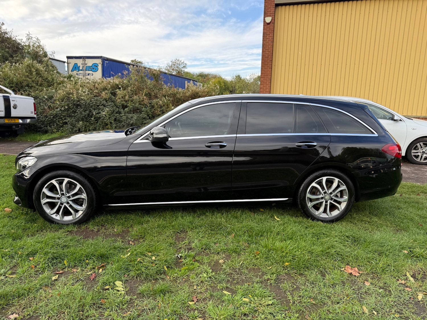 Used Mercedes-Benz C Class 2015 for sale - 76369461: Photo 5