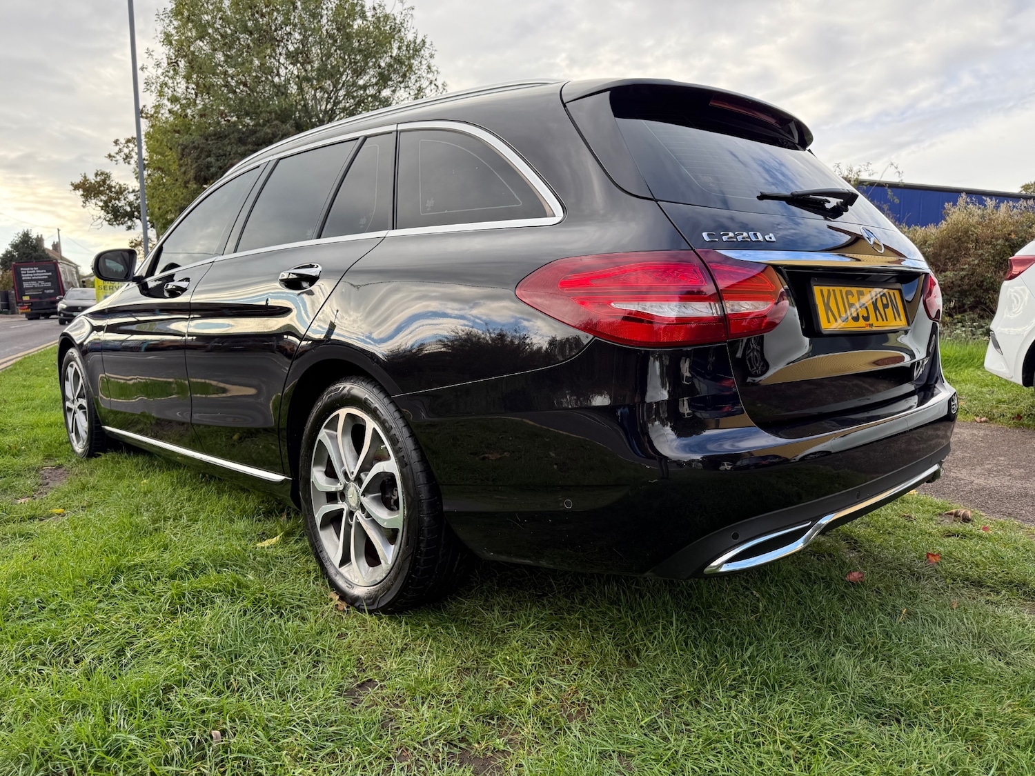 Used Mercedes-Benz C Class 2015 for sale - 76369461: Photo 6