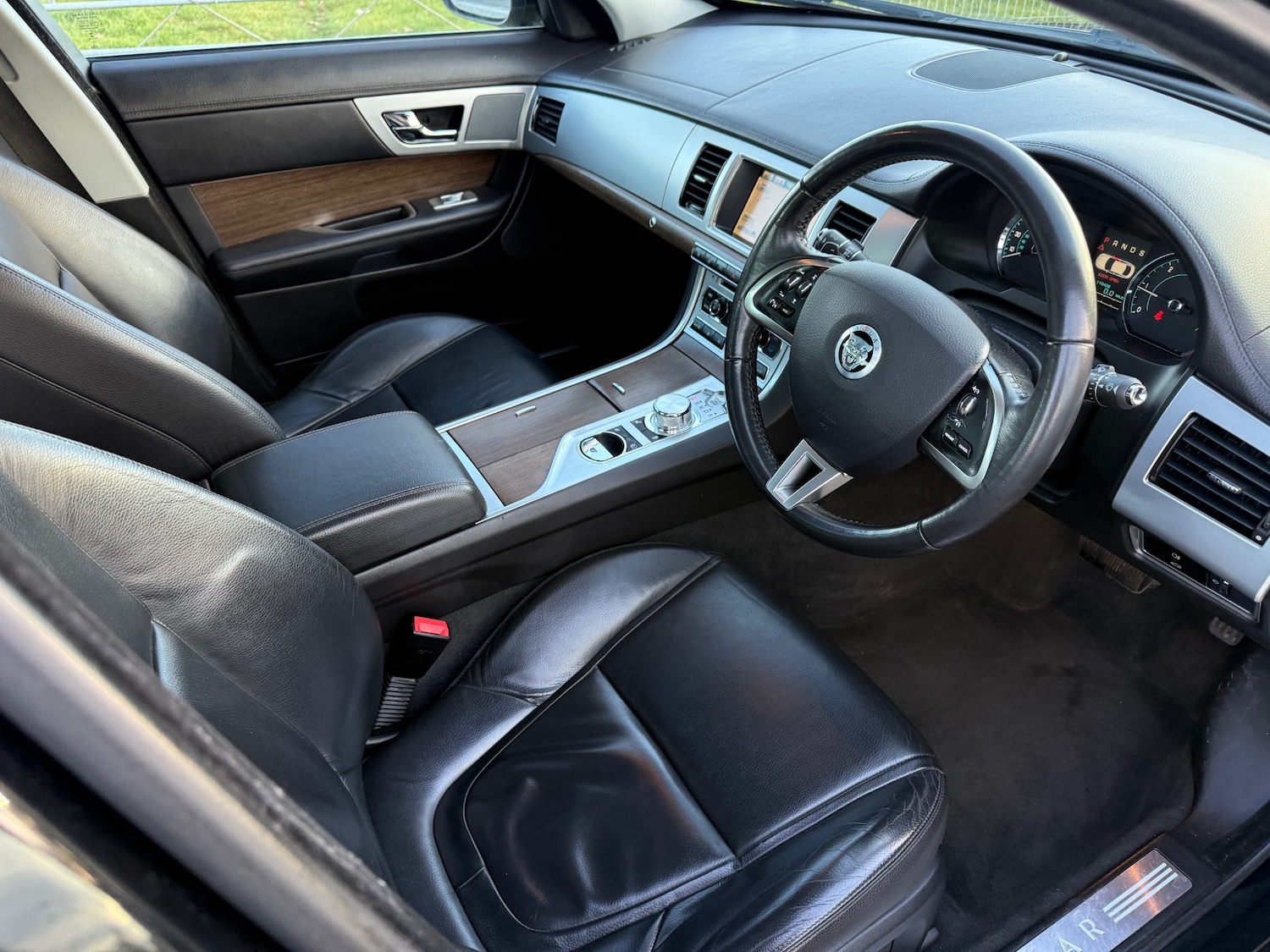 Used Jaguar XF 2013 for sale - 77118158: Photo 7