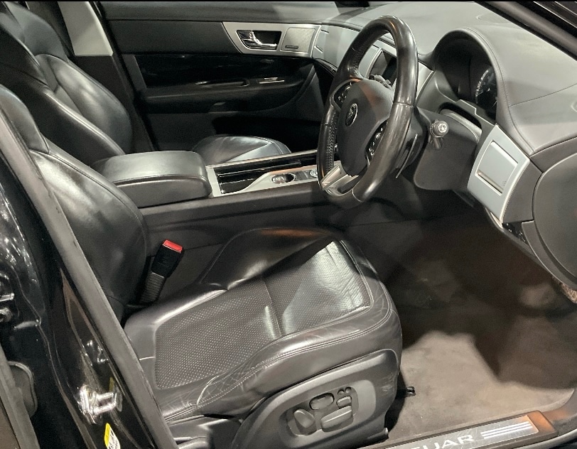 Used Jaguar XF 2013 for sale - 76334331: Photo 7