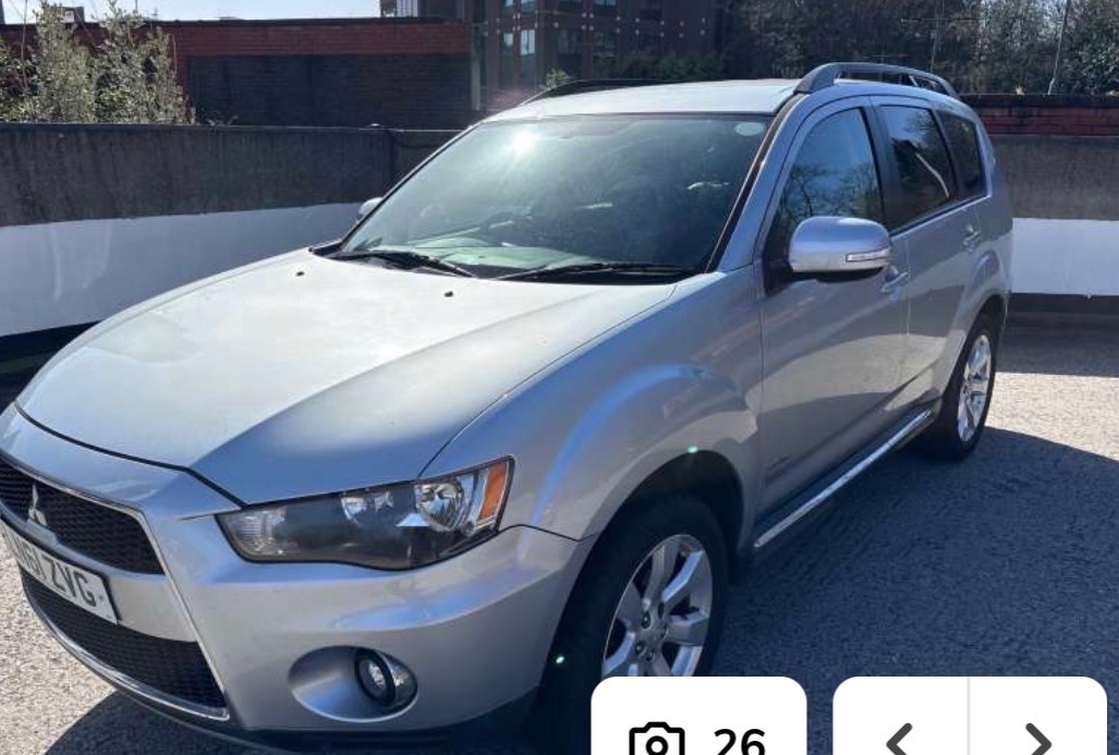 Used Mitsubishi Outlander 2011 for sale - 77973797: Photo 2