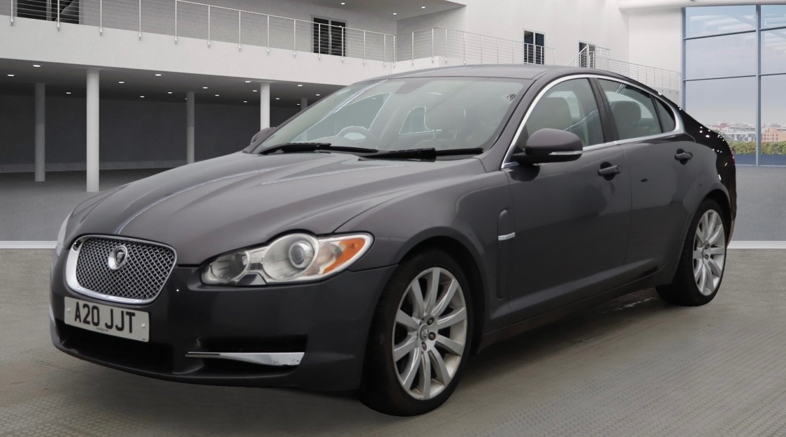 Used Jaguar XF 2010 for sale - 76670170: Photo 2