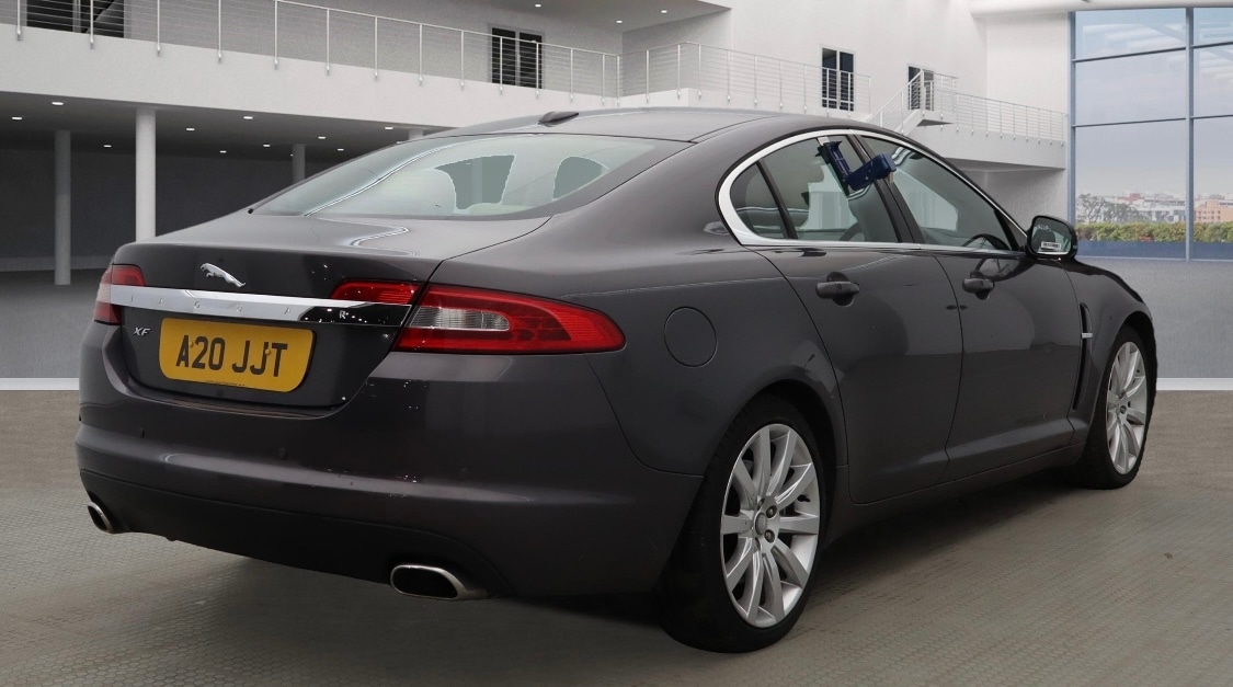 Used Jaguar XF 2010 for sale - 76670170: Photo 3