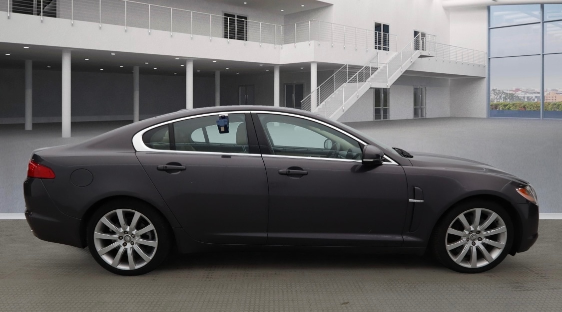 Used Jaguar XF 2010 for sale - 76670170: Photo 4
