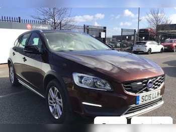 Used Volvo V60 2015 for sale - 77921065: Photo