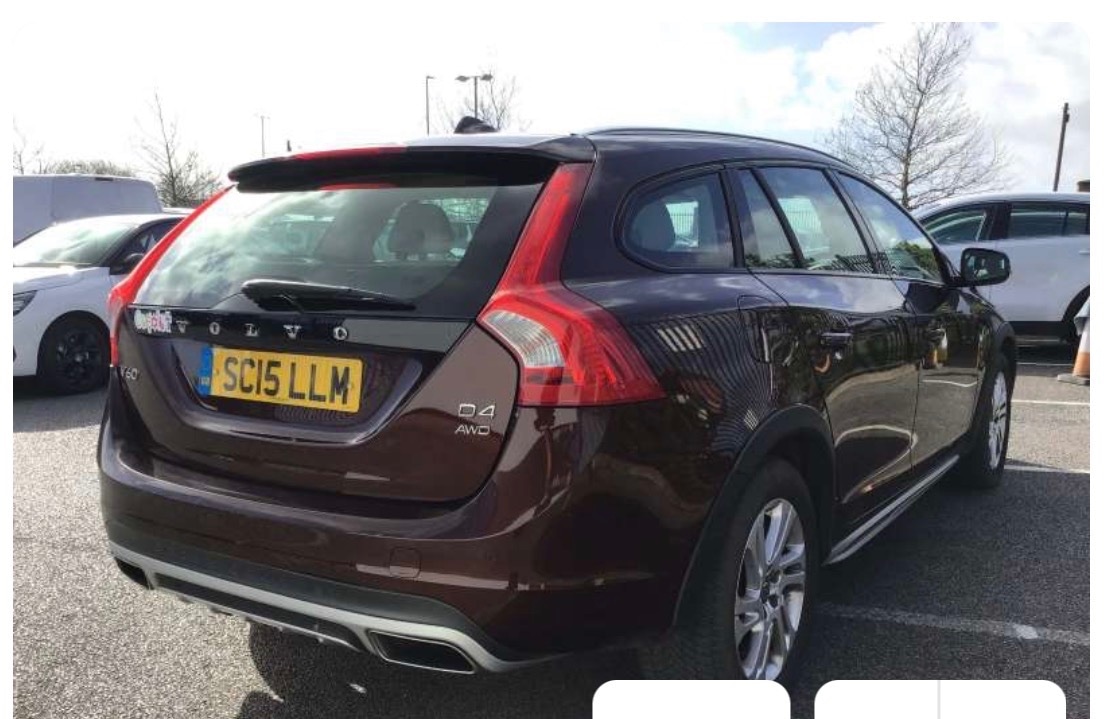 Used Volvo V60 2015 for sale - 77921065: Photo 3