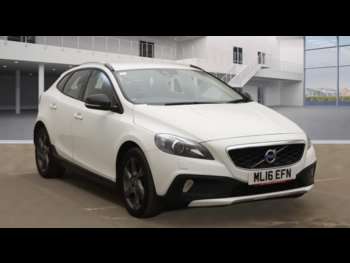 2016 (16) - D2 [120] Cross Country Lux Nav 5dr ULEZ COMPLIANT