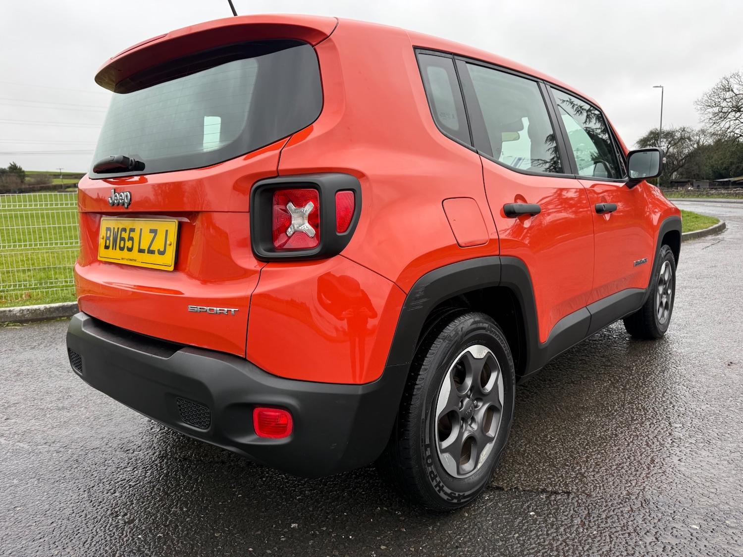 Used Jeep Renegade 2016 for sale - 77288812: Photo 3