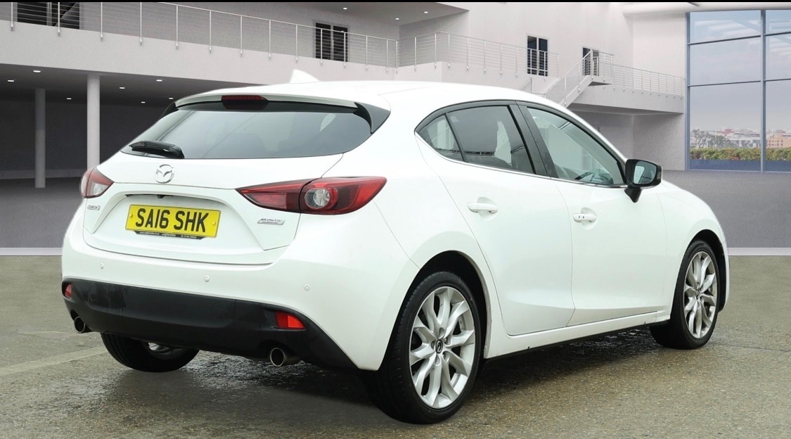 Used Mazda Mazda3 2016 for sale - 77656440: Photo 3