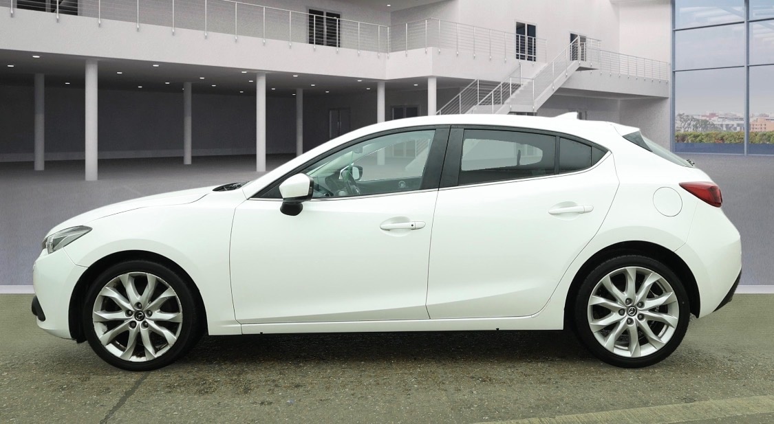 Used Mazda Mazda3 2016 for sale - 77656440: Photo 5