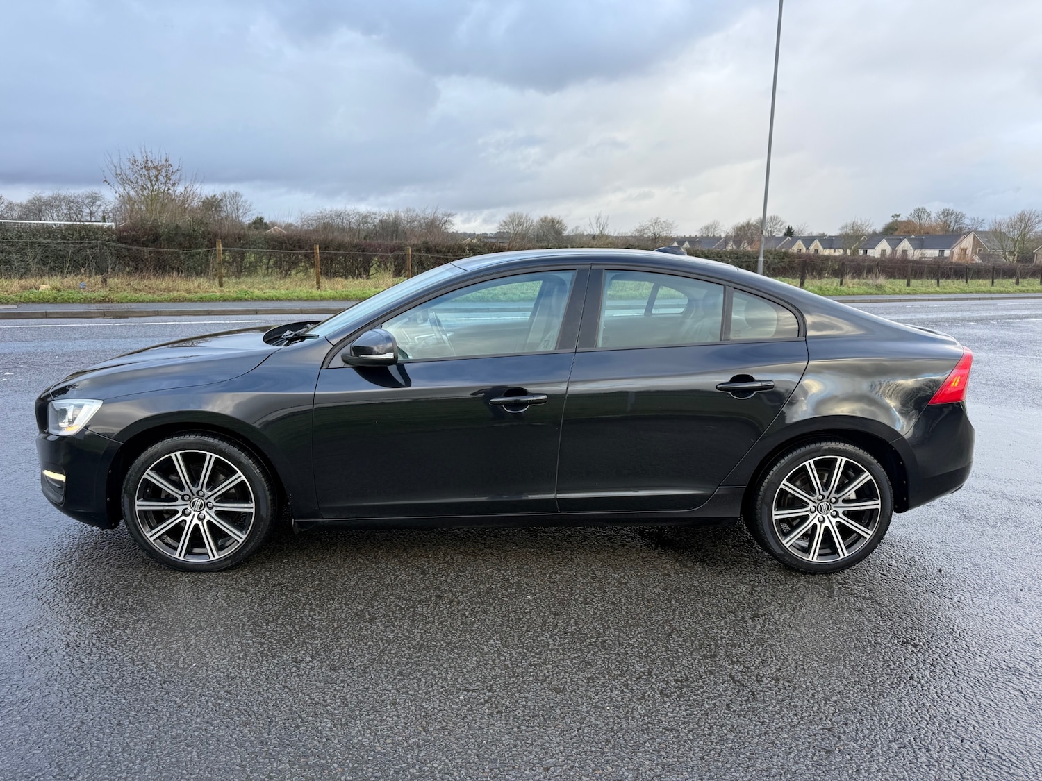 Used Volvo S60 2014 for sale - 77173362: Photo 5