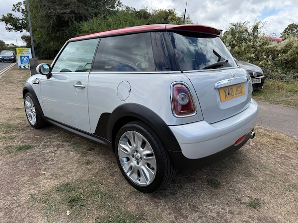 Used MINI Hatch 2010 for sale - 75644308: Photo 6