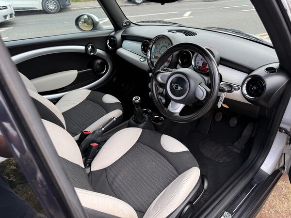 Used MINI Hatch 2010 for sale - 75644308: Photo 9