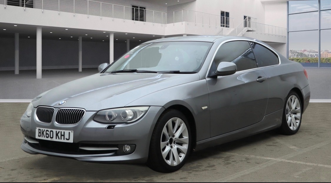 Used BMW 3 Series 2010 for sale - 77851663: Photo 2
