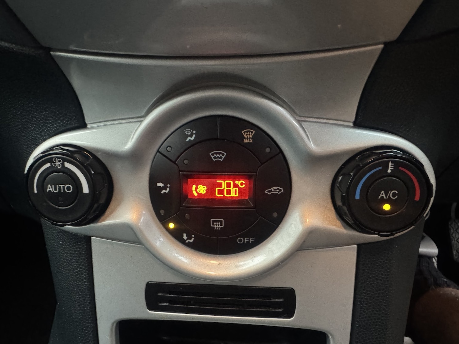 Used Ford Fiesta 2009 for sale - 76979518: Photo 12