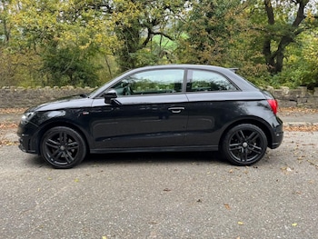 Used Audi A1 2012 for sale - 76281437: Photo 3