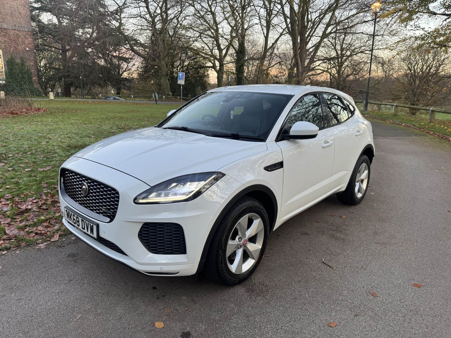 Used Jaguar E-Pace 2018 for sale - 76643420: Photo 1