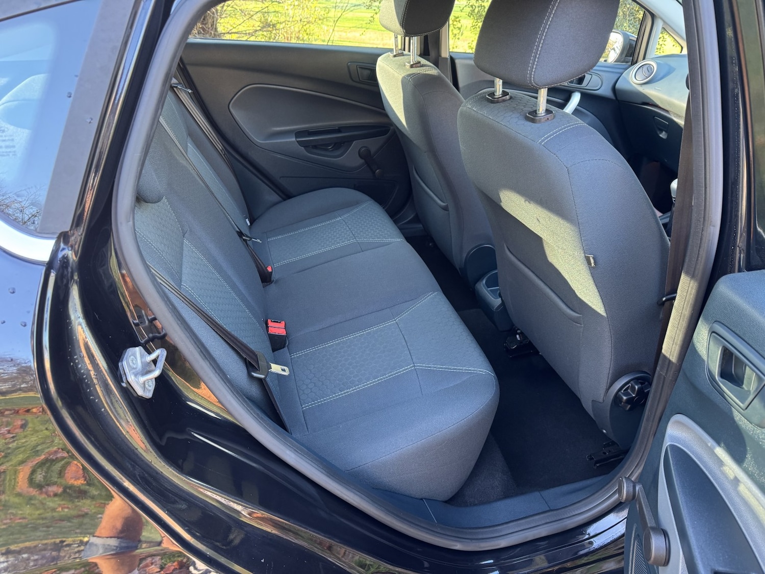 Used Ford Fiesta 2011 for sale - 76643424: Photo 14