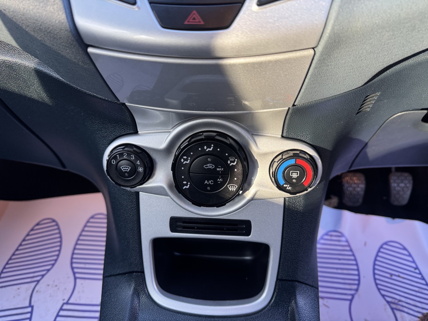 Used Ford Fiesta 2011 for sale - 76643424: Photo 16