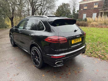 Used Porsche Cayenne 2015 for sale - 77465047: Photo