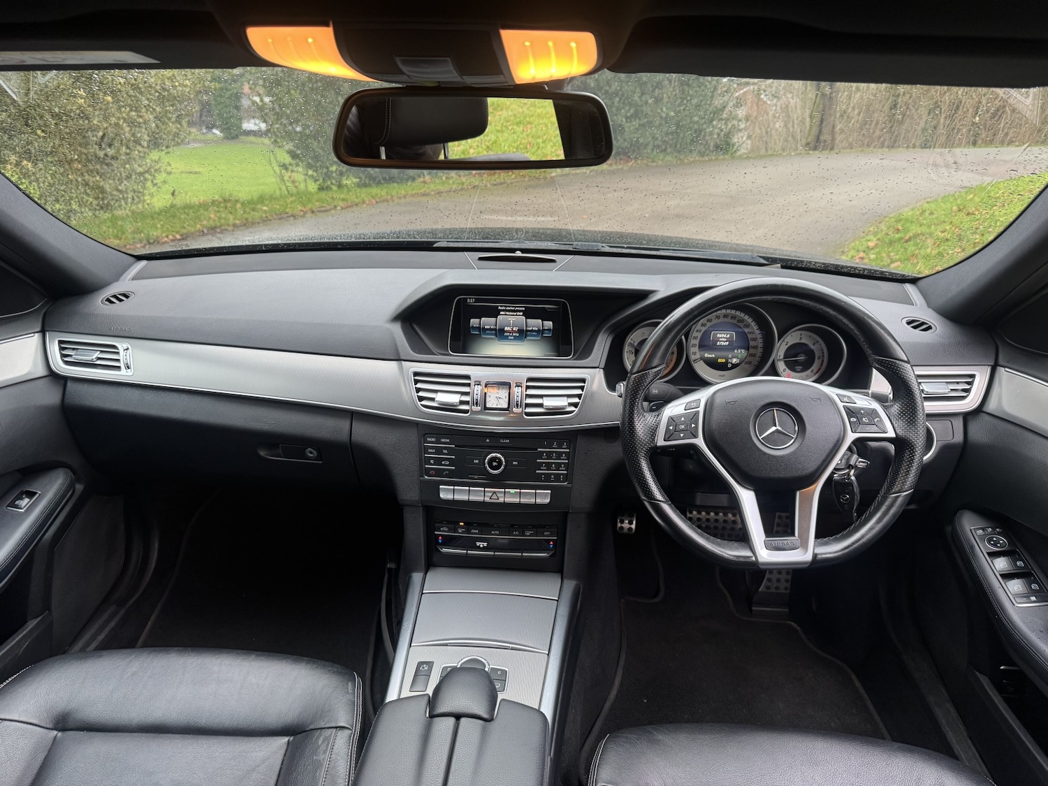 Used Mercedes-Benz E Class 2015 for sale - 77535953: Photo 12