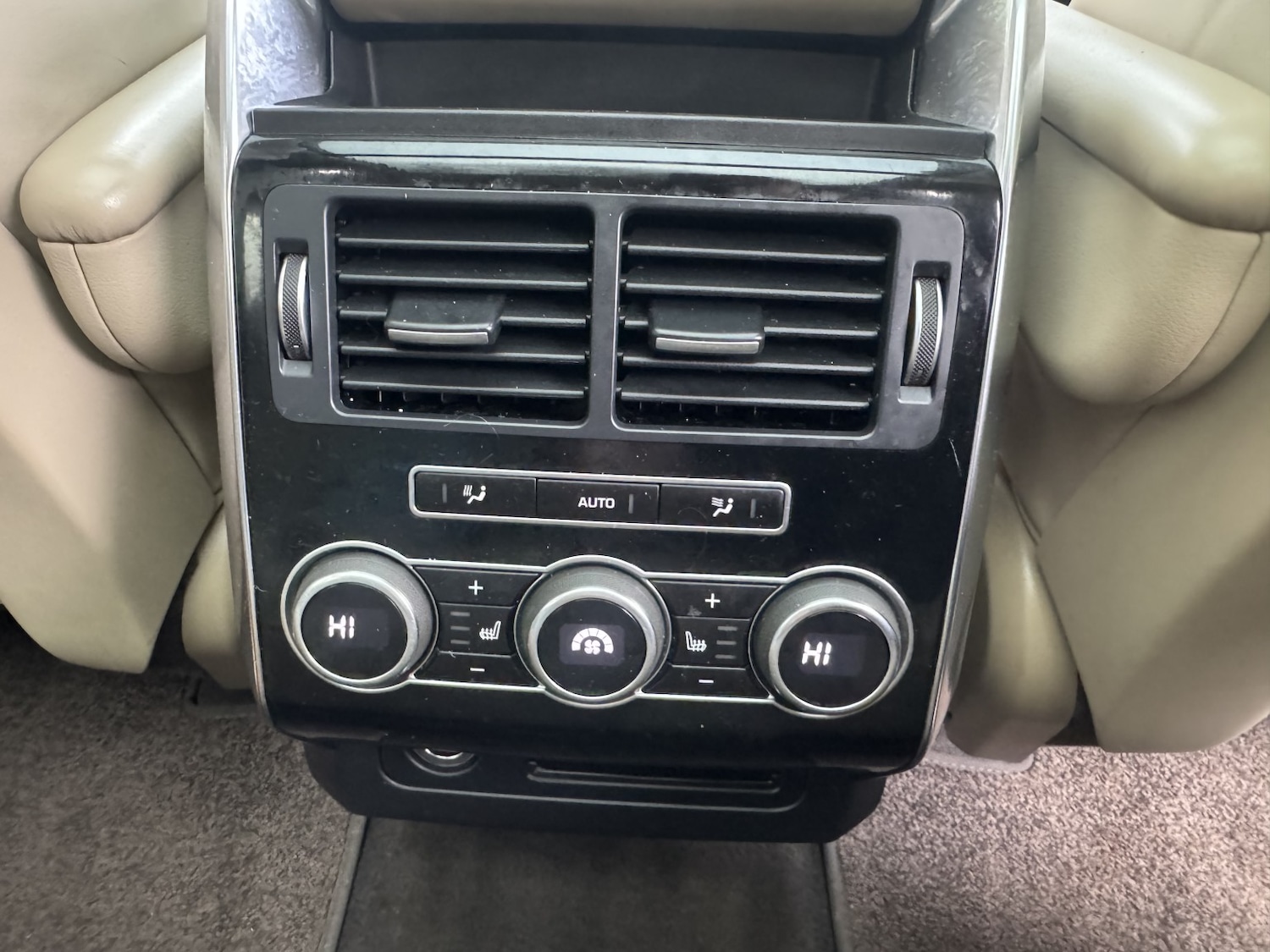 Used Land Rover Range Rover Sport 2014 for sale - 77370649: Photo 11