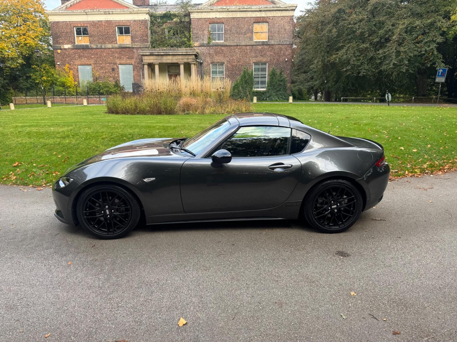 Used Mazda MX-5 2018 for sale - 76142504: Photo 2
