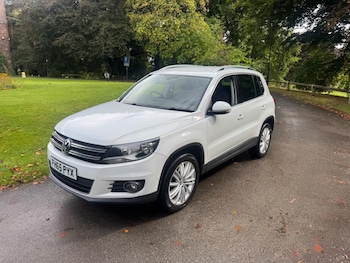 Volkswagen - Tiguan