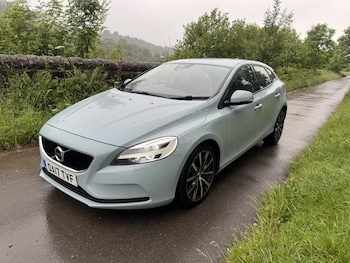 Used Volvo V40 2017 for sale - 78882302: Photo